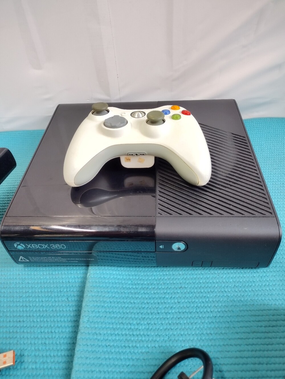 Microsoft XBOX 360 Console - Kinect Camera Sensor - Picture 4 of 11